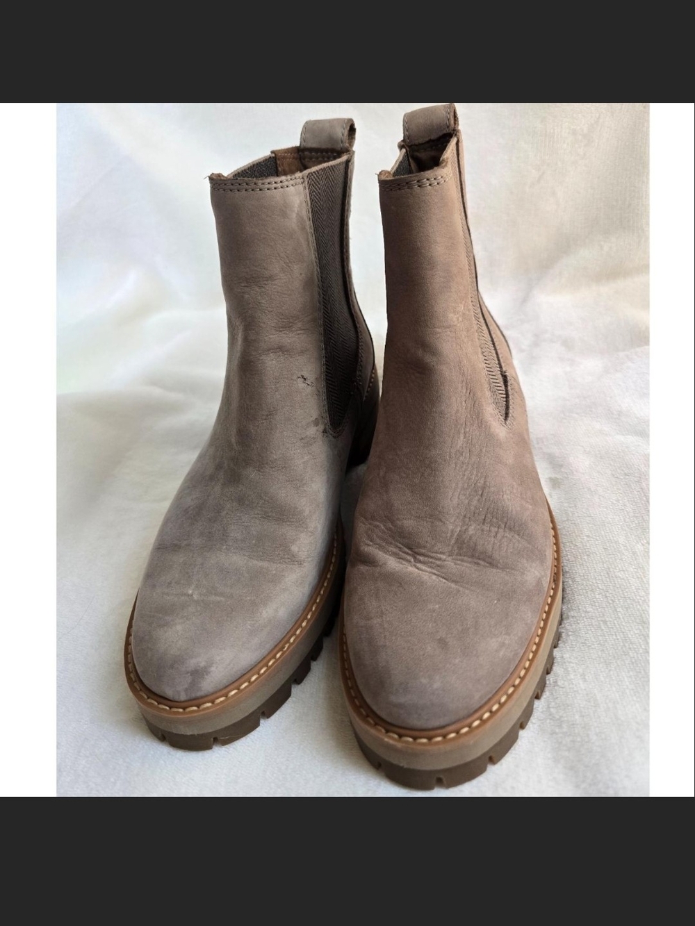 Timberland Women's Taupe Chelsea Lug Booties